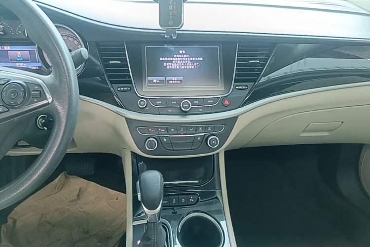 Used Buick Verano 2015 Sedan 15S Automatic Leading Model Audio And AC Panel