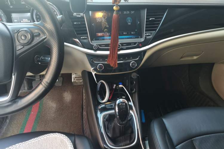 Used Buick Verano 2015 Sedan 15S Manual Entry-Level Model Audio And AC Panel