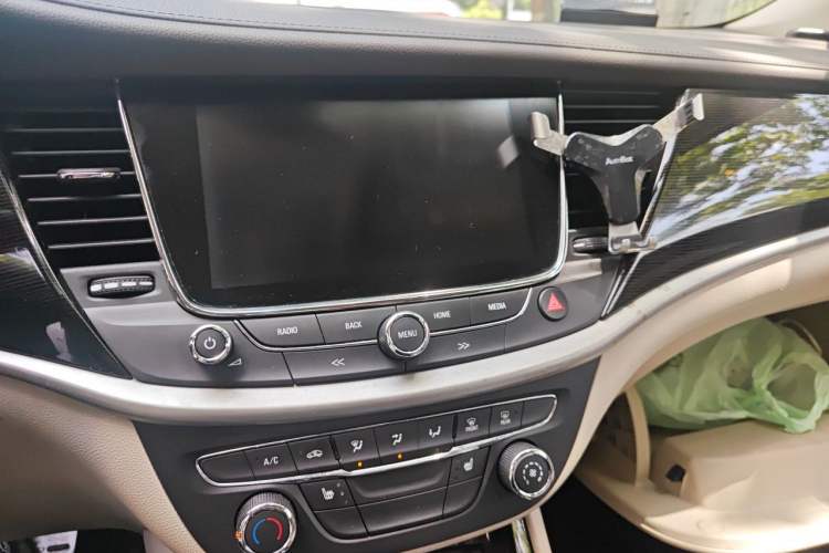 Used Buick Verano 2015 Sedan 15S Automatic Leading Model Audio And AC Panel