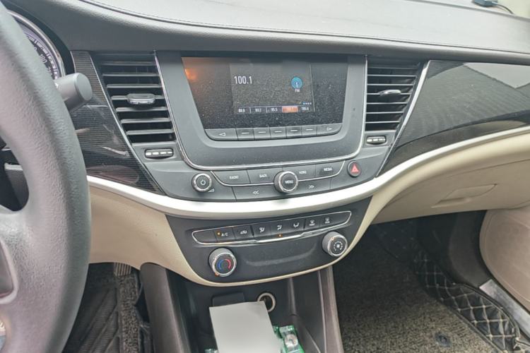 Used Buick Verano 2015 Sedan 15S Manual Entry-Level Model Audio And AC Panel