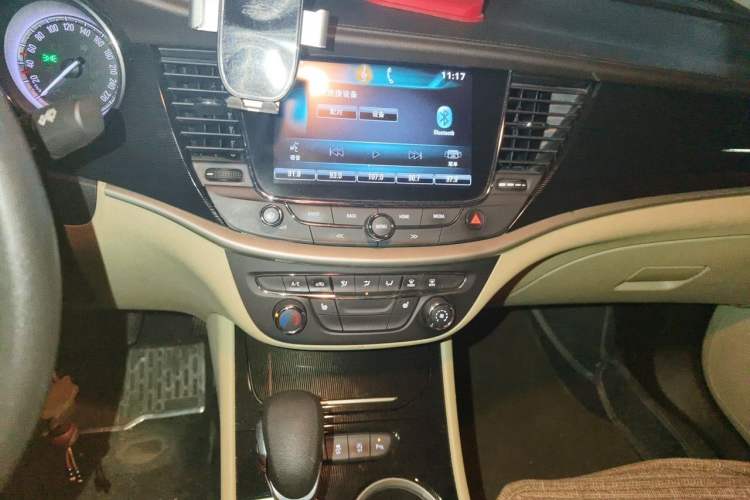 Used Buick Verano 2015 Sedan 15S Automatic Leading Model Audio And AC Panel