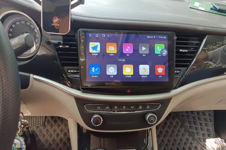 Used Buick Verano 2015 Sedan 15S Automatic Leading Model Audio And AC Panel