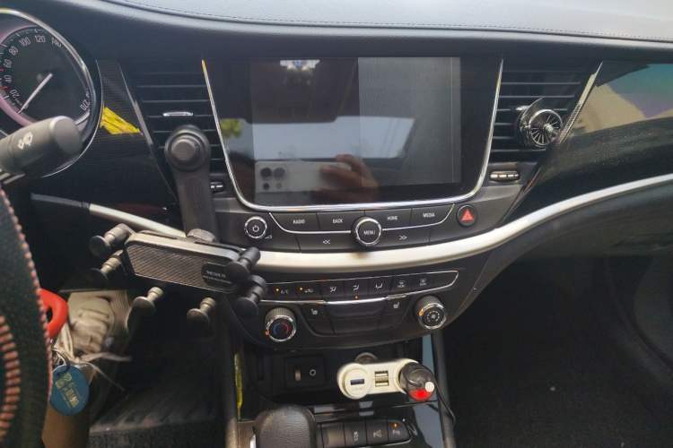 Used Buick Verano 2015 Sedan 20T Dual-Clutch Elite Model Audio And AC Panel