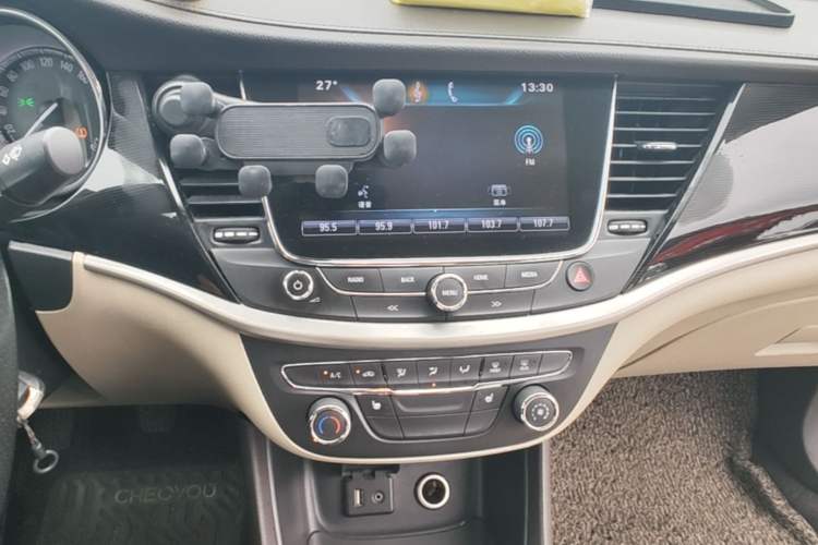 Used Buick Verano 2015 Sedan 15S Manual Leading Model Audio And AC Panel