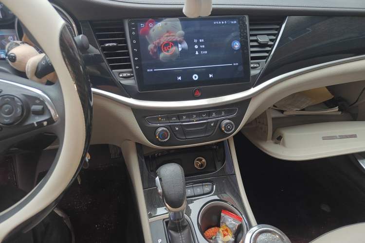 Used Buick Verano 2015 Sedan 15S Automatic Leading Model Audio And AC Panel