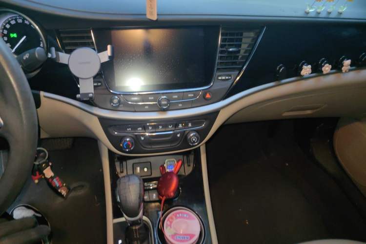 Used Buick Verano 2015 Sedan 15S Automatic Leading Model Audio And AC Panel