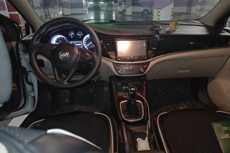 Used Buick Verano 2015 Sedan 15S Manual Entry-Level Model Center Console