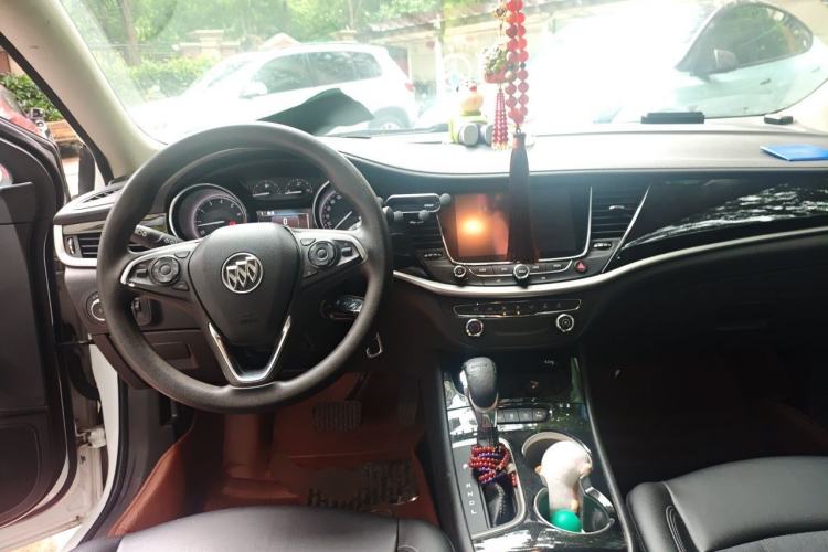 Used Buick Verano 2015 Sedan 20T Dual-Clutch Leading Model Center Console