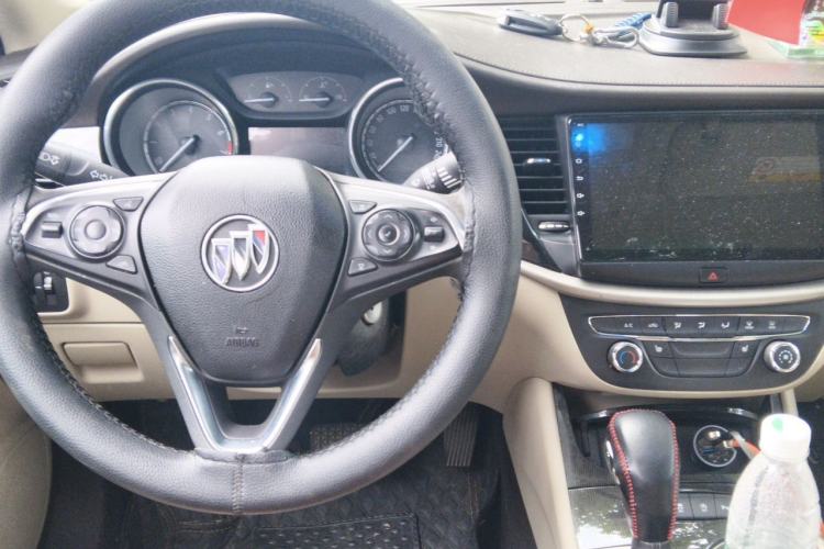 Used Buick Verano 2015 Sedan 15S Automatic Leading Model Center Console