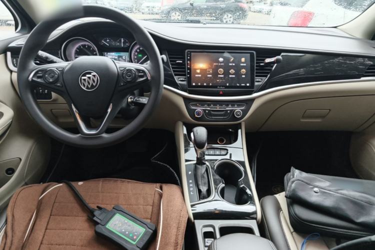 Used Buick Verano 2015 Sedan 15S Automatic Leading Model Center Console