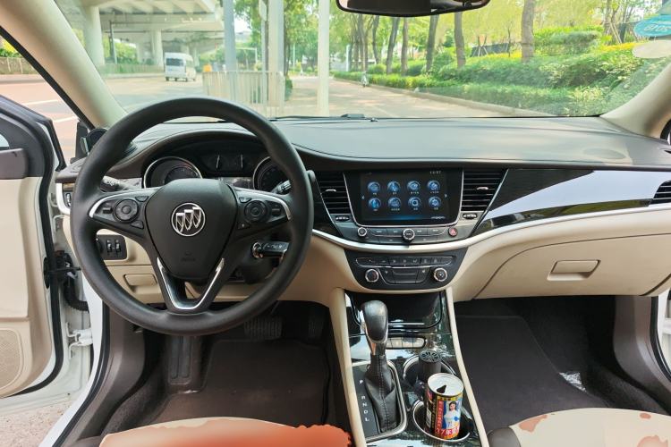 Used Buick Verano 2015 Sedan 15S Automatic Leading Model Center Console