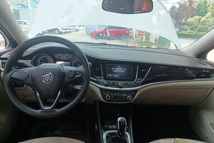 Used Buick Verano 2015 Sedan 15S Manual Leading Model Center Console
