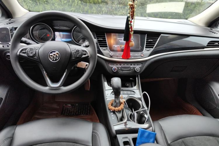 Used Buick Verano 2015 Sedan 20T Dual-Clutch Elite Model Center Console