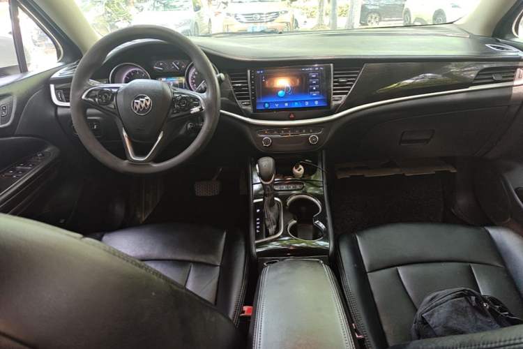Used Buick Verano 2015 Sedan 20T Dual-Clutch Leading Model Center Console