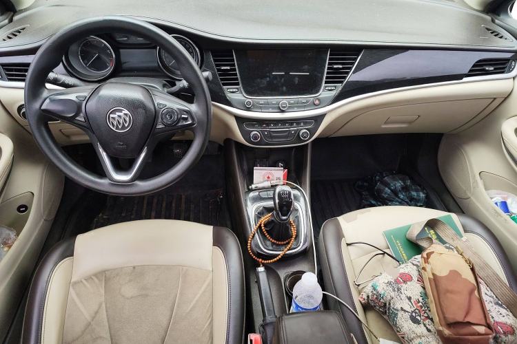 Used Buick Verano 2015 Sedan 15S Manual Leading Model Center Console