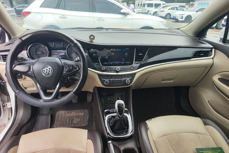 Used Buick Verano 2015 Sedan 15S Manual Leading Model Center Console