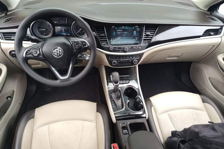 Used Buick Verano 2015 Sedan 15S Automatic Leading Model Center Console