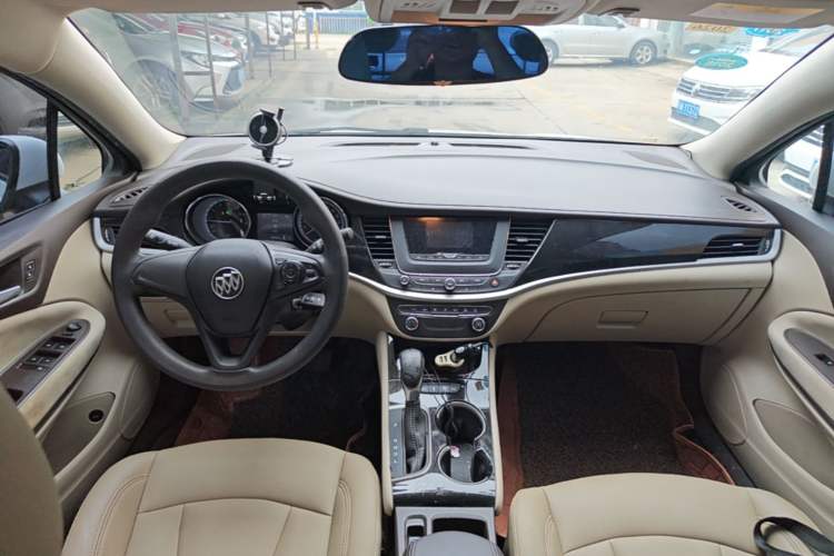 Used Buick Verano 2015 Sedan 15S Automatic Ambition Model Center Console