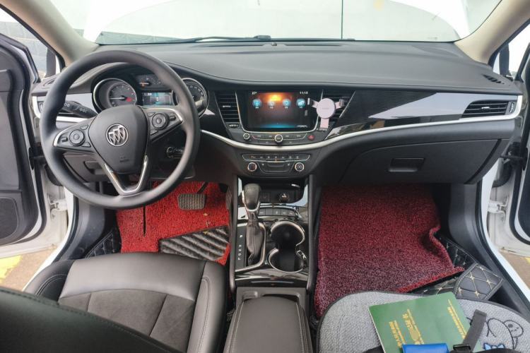 Used Buick Verano 2015 Sedan 20T Dual-Clutch Elite Model Center Console
