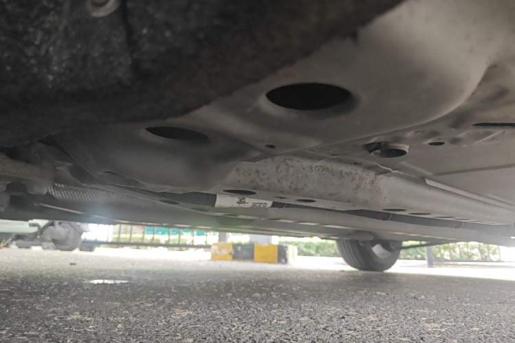 Used Buick Verano 2015 Sedan 15S Manual Entry-Level Model Chassis Front Left
