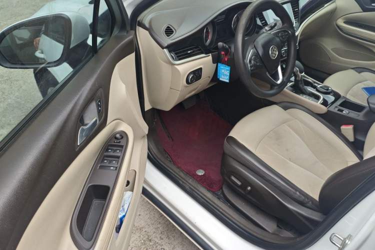 Used Buick Verano 2015 Sedan 15S Automatic Leading Model Driver Seat
