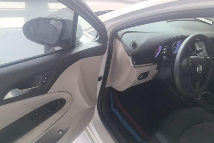 Used Buick Verano 2015 Sedan 15S Manual Entry-Level Model Driver Seat