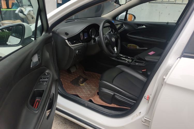 Used Buick Verano 2015 Sedan 20T Dual-Clutch Leading Model Driver Seat