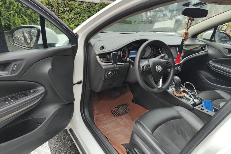 Used Buick Verano 2015 Sedan 20T Dual-Clutch Elite Model Driver Seat