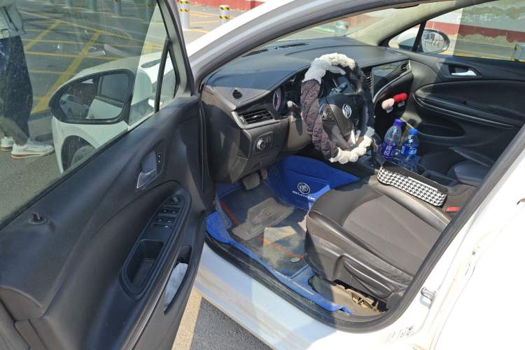 Used Buick Verano 2015 Sedan 20T Dual-Clutch Leading Model Driver Seat