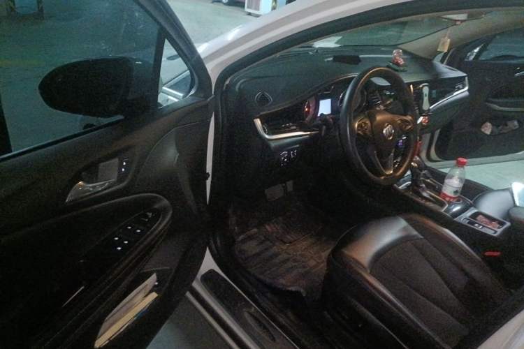 Used Buick Verano 2015 Sedan 20T Dual-Clutch Elite Model Driver Seat