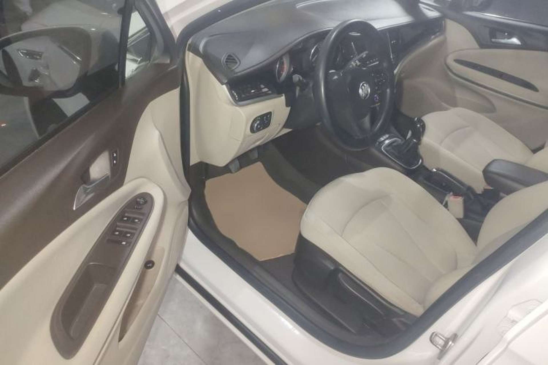 Used Buick Verano 2015 Sedan 15S Manual Entry-Level Model Driver Seat