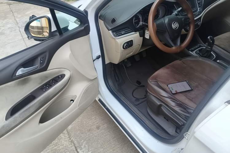 Used Buick Verano 2015 Sedan 15S Manual Entry-Level Model Driver Seat