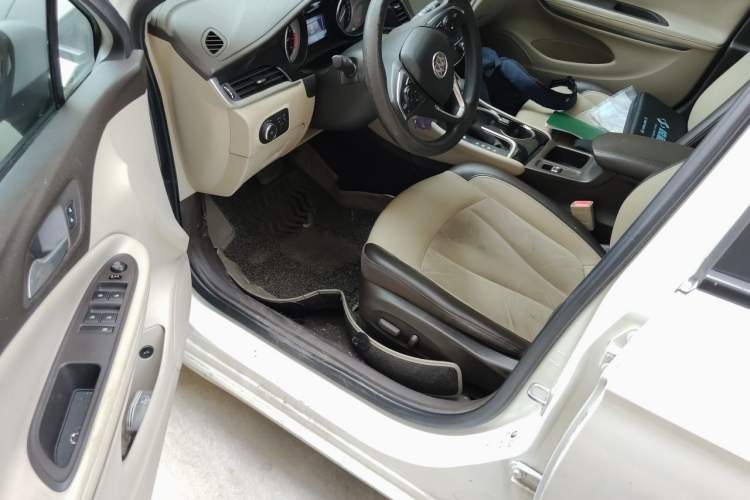 Used Buick Verano 2015 Sedan 15S Automatic Leading Model Driver Seat