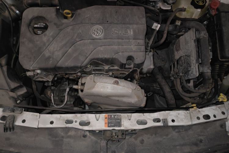 Used Buick Verano 2015 Sedan 15S Manual Entry-Level Model Engine Bay