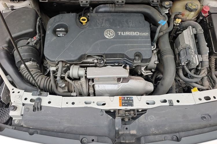 Used Buick Verano 2015 Sedan 20T Dual-Clutch Leading Model Engine Bay