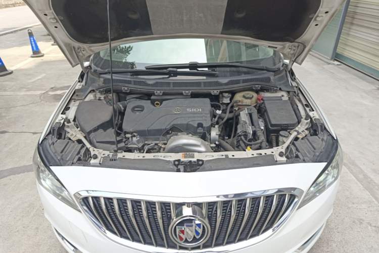 Used Buick Verano 2015 Sedan 15S Automatic Leading Model Engine Bay