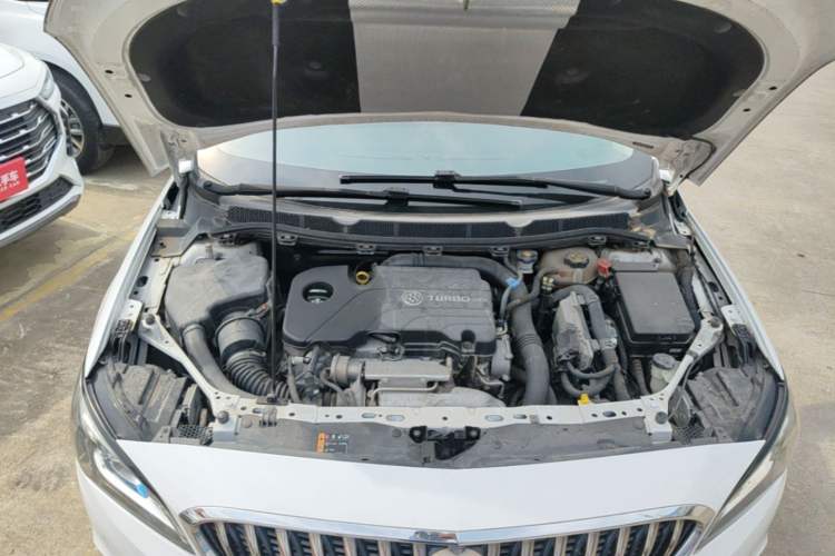 Used Buick Verano 2015 Sedan 20T Dual-Clutch Elite Model Engine Bay