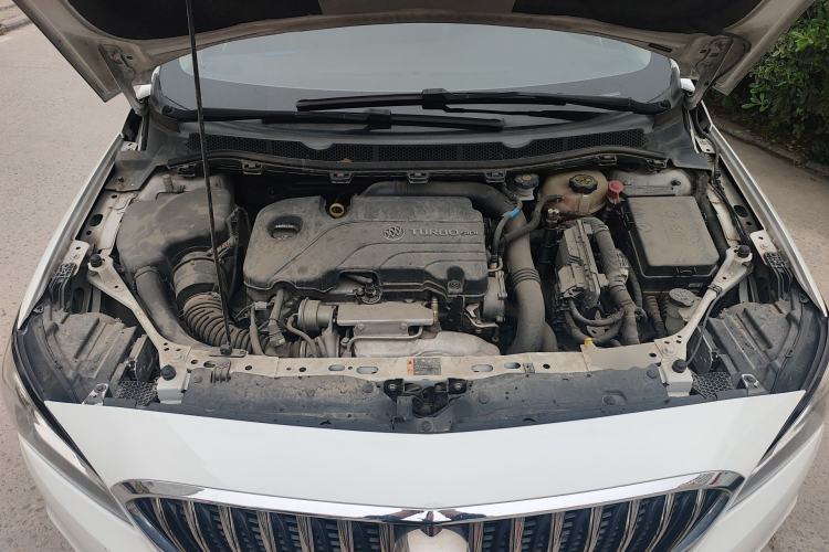 Used Buick Verano 2015 Sedan 20T Dual-Clutch Leading Model Engine Bay
