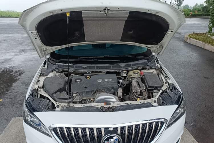 Used Buick Verano 2015 Sedan 15S Automatic Leading Model Engine Bay
