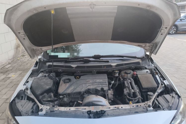 Used Buick Verano 2015 Sedan 15S Automatic Leading Model Engine Bay