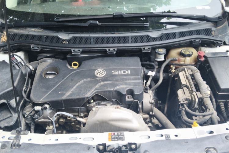 Used Buick Verano 2015 Sedan 15S Automatic Leading Model Engine Bay