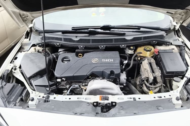 Used Buick Verano 2015 Sedan 15S Automatic Leading Model Engine Bay