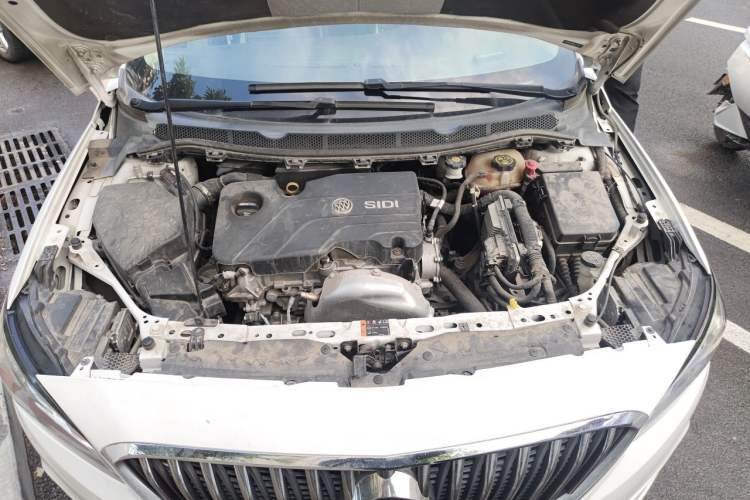 Used Buick Verano 2015 Sedan 15S Automatic Leading Model Engine Bay
