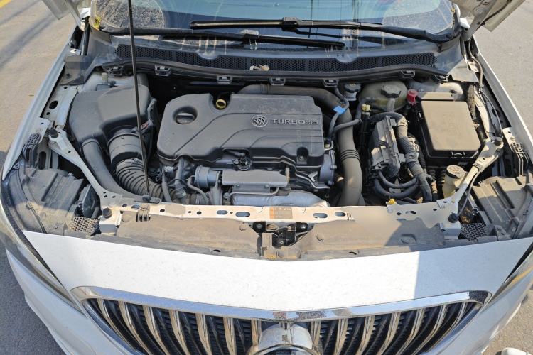 Used Buick Verano 2015 Sedan 20T Dual-Clutch Leading Model Engine Bay