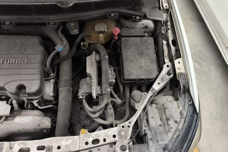 Used Buick Verano 2015 Sedan 20T Dual-Clutch Elite Model Engine Bay Left
