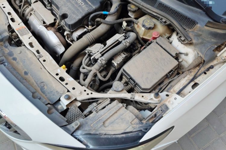 Used Buick Verano 2015 Sedan 20T Dual-Clutch Elite Model Engine Bay Left