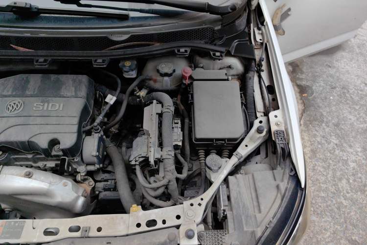 Used Buick Verano 2015 Sedan 15S Automatic Ambition Model Engine Bay Left