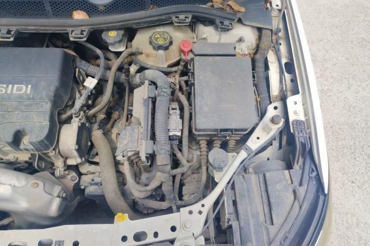Used Buick Verano 2015 Sedan 15S Automatic Ambition Model Engine Bay Left