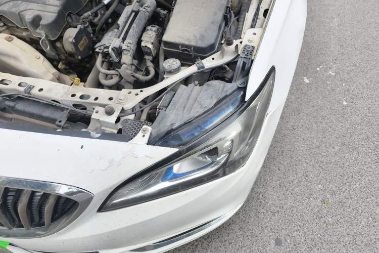 Used Buick Verano 2015 Sedan 15S Automatic Ambition Model Engine Bay Left