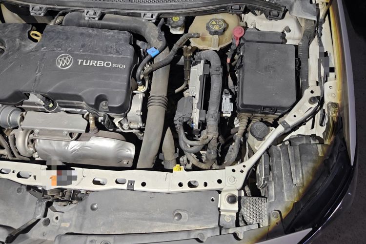 Used Buick Verano 2015 Sedan 20T Dual-Clutch Flagship Model Engine Bay Left